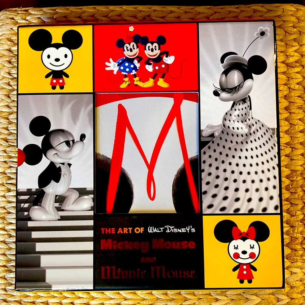 D23 Collectible Book Set: Art of Minnie and Mickey